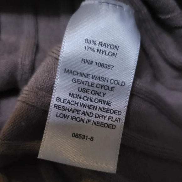 Liz Claiborne Long Sleeve Button Front Collared Tunic Sweater, Beige, EUC! - Picture 9 of 9